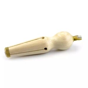 box-wood-hand-screw-to-hold-rings-inside AL0150